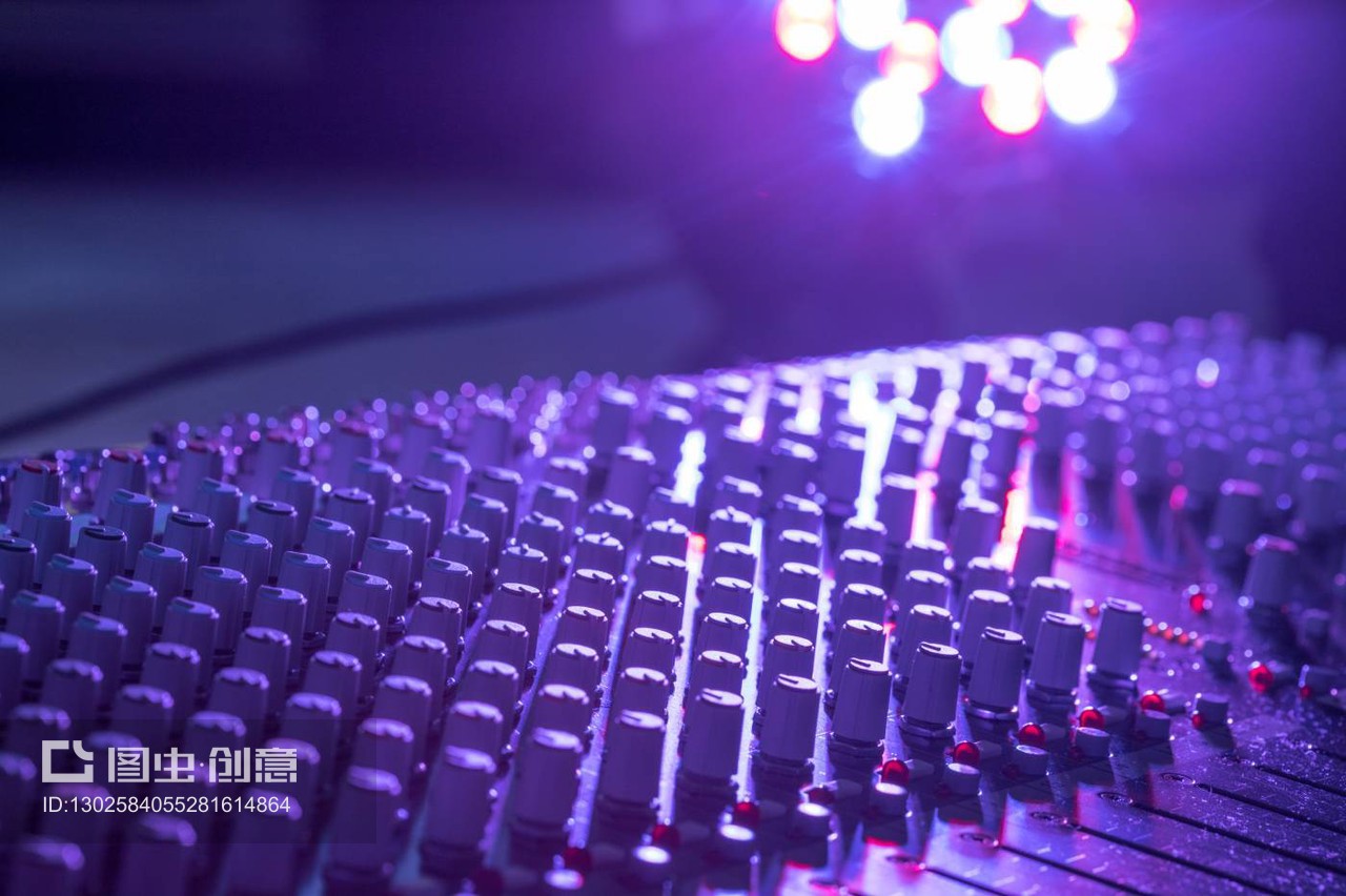 錄音室調音臺 專業音樂制作的核心與錄音制作的神經中樞